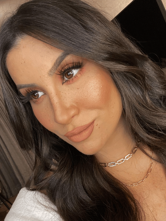 Base da Virgínia 2.0 Boca Rosa lança nova linha em bastão dominando a make maquiagem batom blush geane sousa capa Web Stories