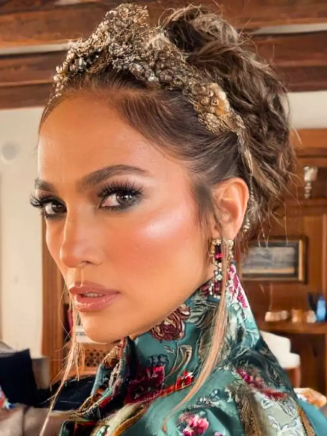 Maquiagem para o inverno confira as principais tendências dominando a make maquiagem batom blush geane sousa capa Web Stories