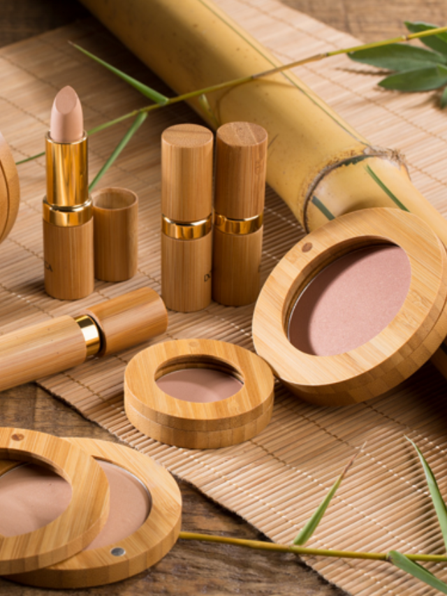 A Importância da Sustentabilidade na Indústria da Maquiagem dominando a make maquiagem batom blush geane sousa capa Web Stories