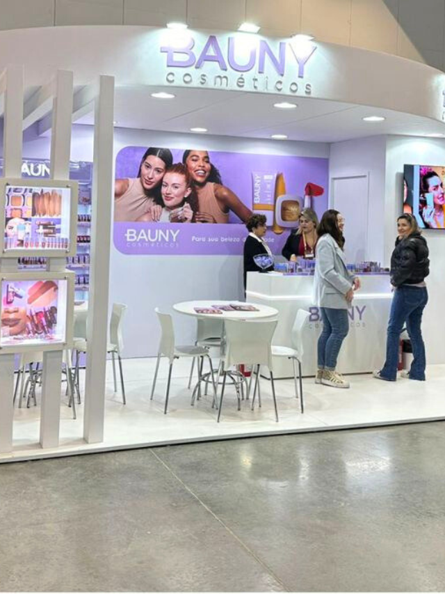 Bauny investe em maquiagem multifuncional e venda em farmácias dominando a make maquiagem batom blush geane sousa capa Web Stories
