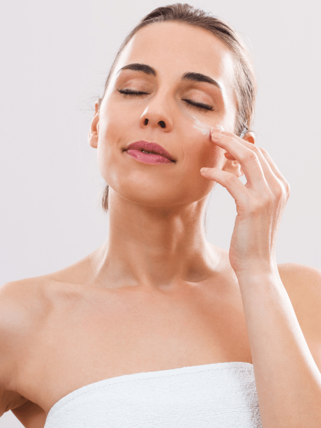 O body care é a tendência da vez e o óleo de quinoa é o ativo para ficar de olho dominando a make maquiagem batom blush geane sousa capa Web Stories