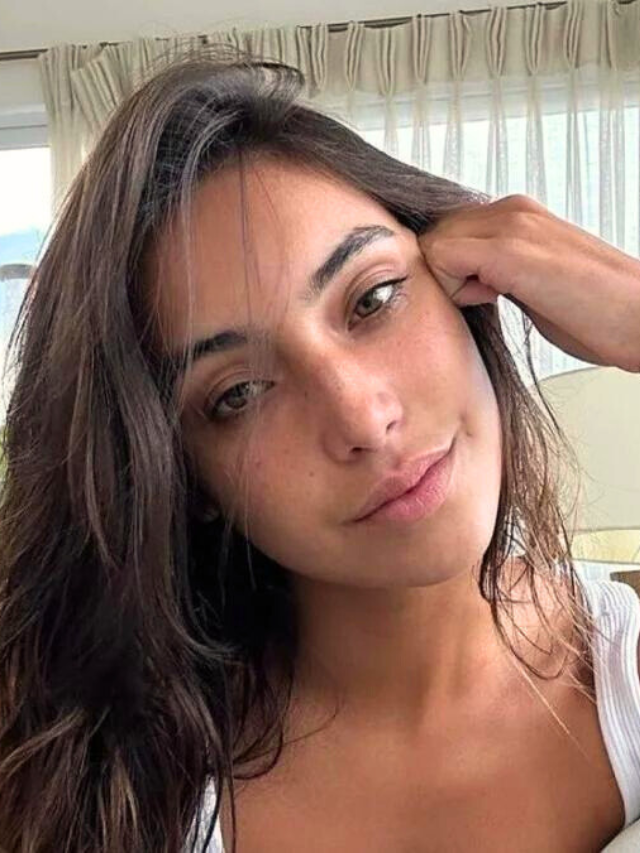 Sem maquiagem, Vanessa Lopes desabafa sobre acne Afeta minha autoestima dominando a make maquiagem batom blush geane sousa capa Web Stories