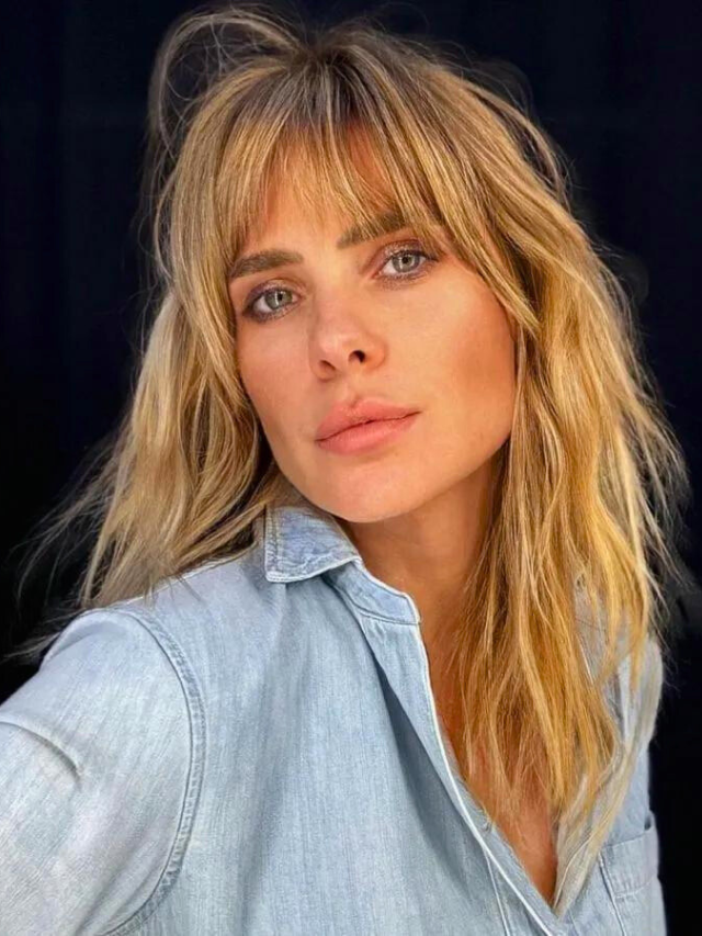 Carolina Dieckmann revela segredos de beleza sem maquiagem dominando a make maquiagem batom blush geane sousa capa Web Stories
