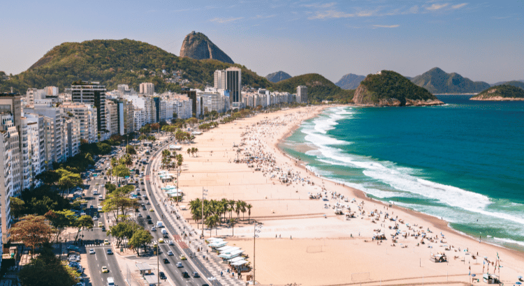 Conheça 5 curiosidades incríveis sobre Lady Gaga em Copacabana dominando a make maquiagem batom blush geane sousa
