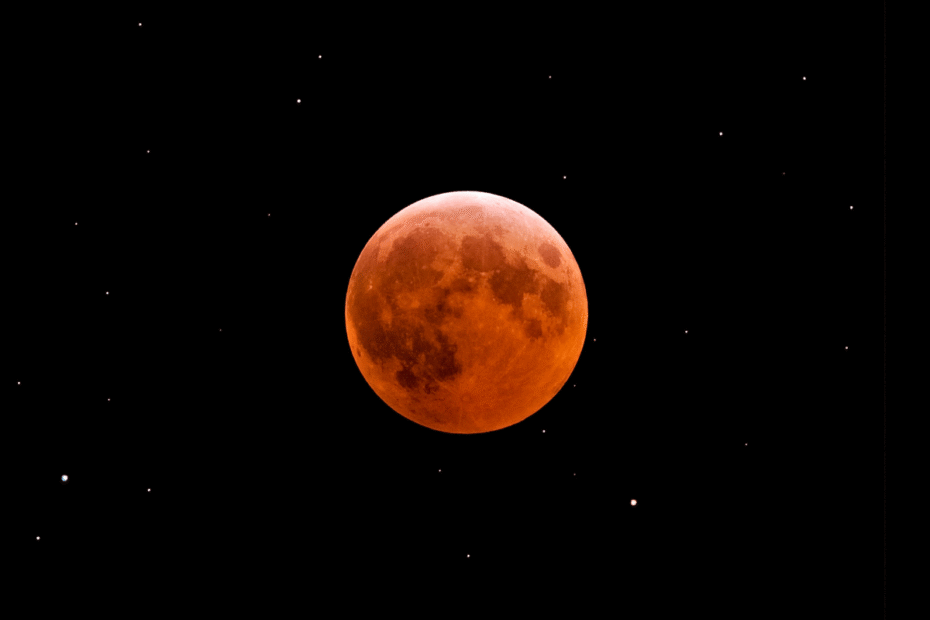 Eclipse lunar no Brasil como ver a Lua de Sangue dominando a make maquiagem batom blush geane sousa