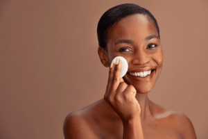 Como combinar maquiagem com sua rotina de skincare matinal?