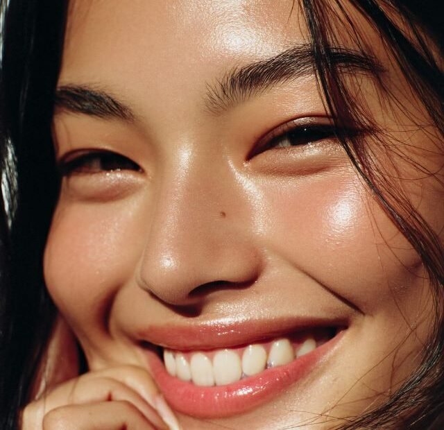 Como posso deixar minha pele mais viçosa dominando a make maquiagem batom blush geane sousa capa Web Stories