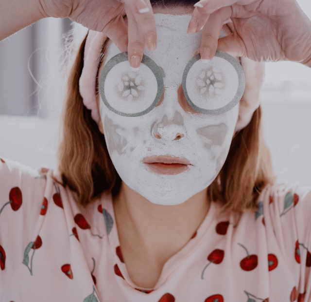 Quais são os riscos do excesso de skincare dominando a make maquiagem batom blush geane sousa capa Web Stories